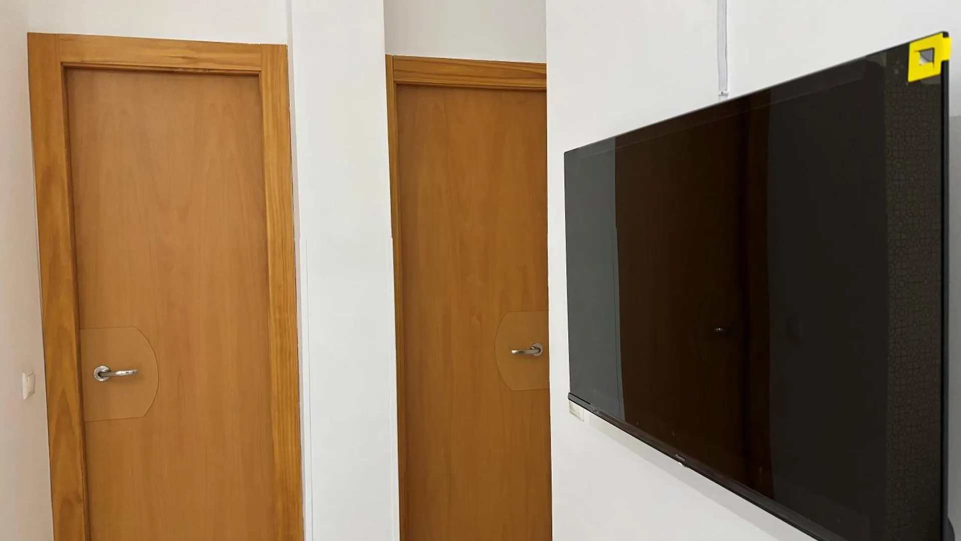 Bonito Y Muy Fresco Apartamento En Nervion De Dos Habitaciones Y Dos Banos Sevilha